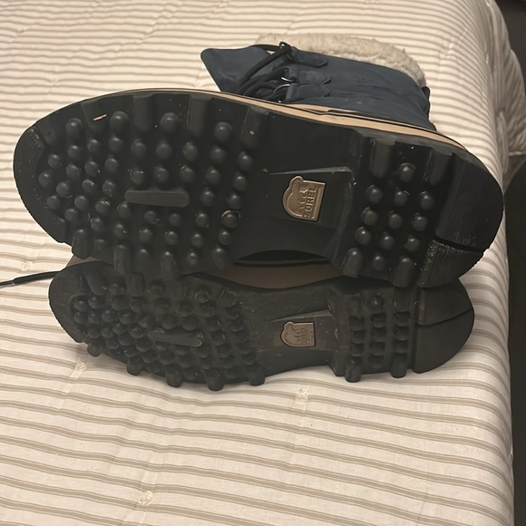 Sorel Caribou winter boots EUC - Picture 3 of 12